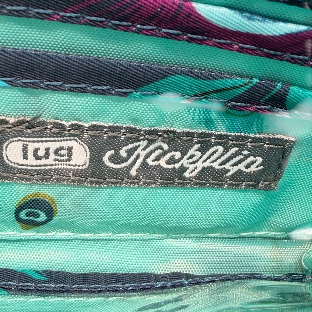 Lug Kickflip RFID Wallet Wristlet crossbody Peacock Feather Print Organizer - Picture 6 of 8